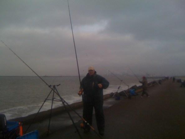 Hans met z'n laatste vis